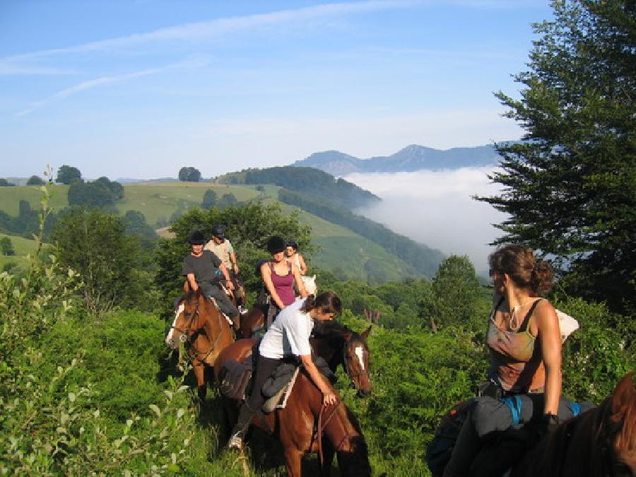 Séjour équestre Pyrénées-Atlantiques Pays Basque