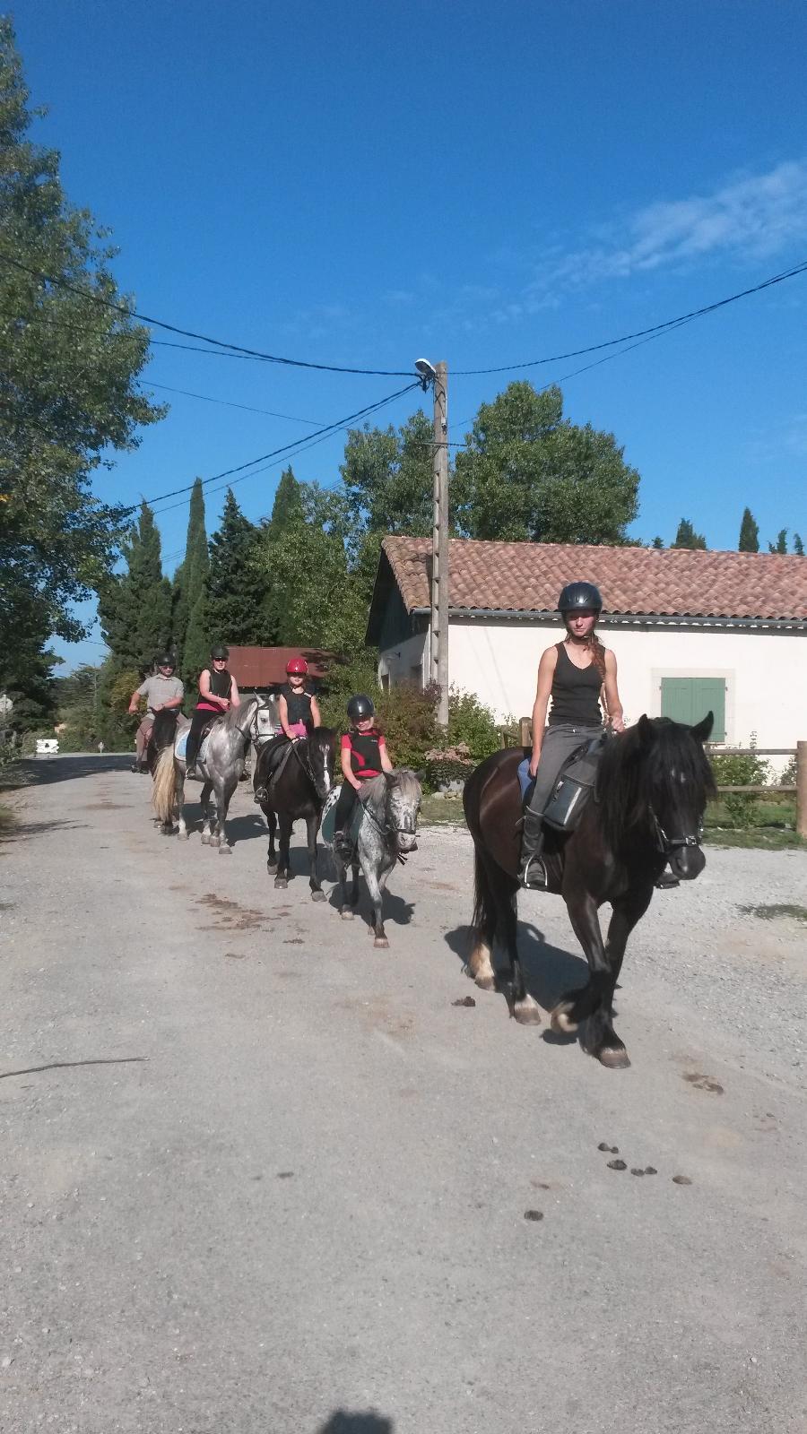 Balade  cheval Aude Corbires photo 2